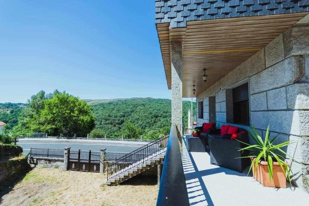 Casa Ourense Guxinde * A Pereira