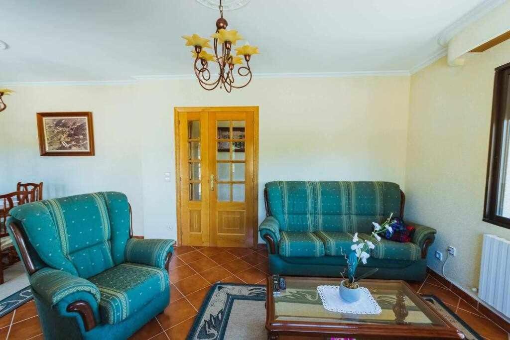 Casa Ourense Guxinde * A Pereira